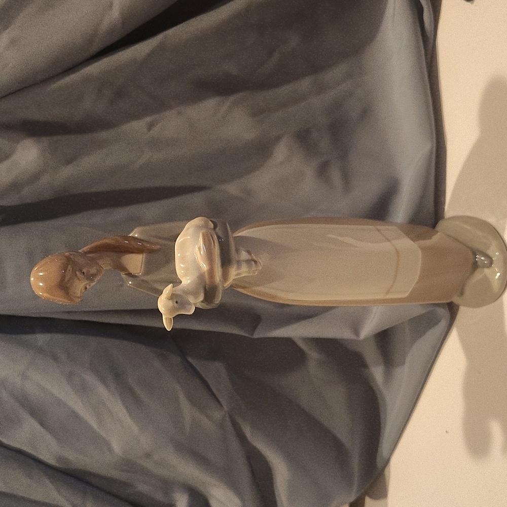 Lladro #4505 "Girl With Lamb" Porcelain Sculpture